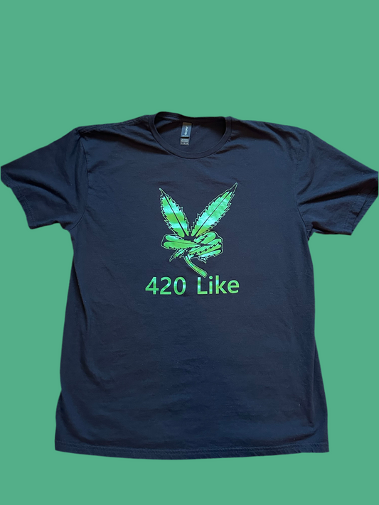 Peace leaf Tee